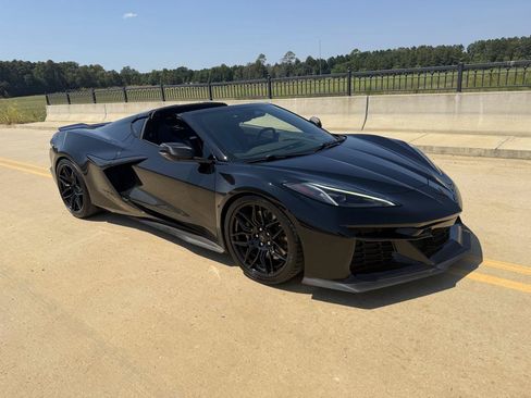 Used 2024 Chevrolet Corvette Z06 w/ Battery Protection Package RWD image 15