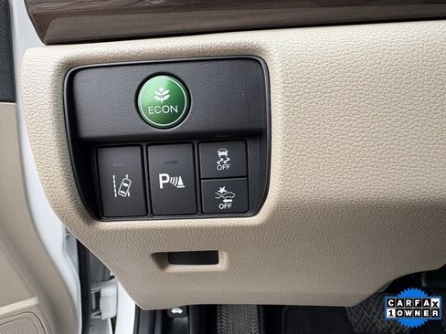 Used 2016 Honda Accord Touring image 17