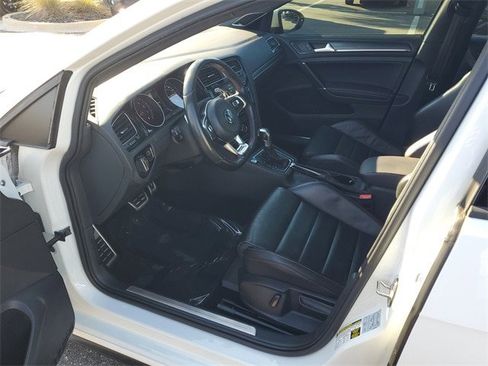 Used 2019 Volkswagen GTI SE image 15