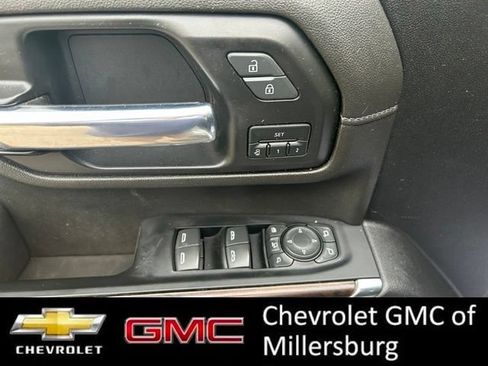 Used 2023 GMC Sierra 2500 SLT w/ SLT Convenience Package AWD/4WD image 15