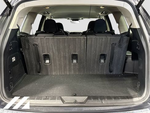 Used 2023 Subaru Ascent Premium w/ Convenience Package image 26