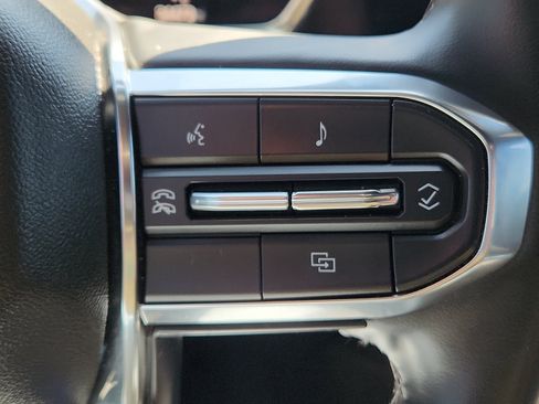 Used 2024 GMC Canyon Elevation w/ Convenience Package AWD/4WD image 17