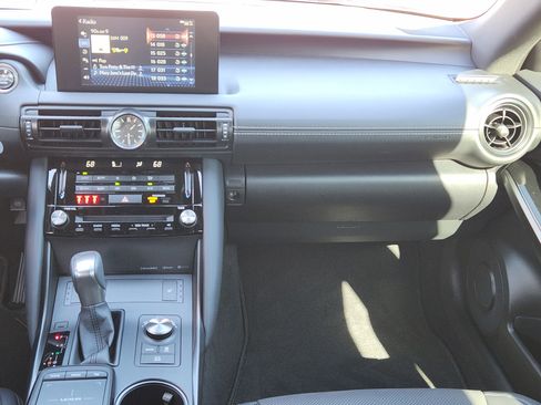 Certified 2025 Lexus IS 350 F Sport image 35