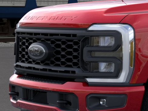 New 2026 Ford F250 Lariat w/ Black Appearance Package AWD/4WD image 17
