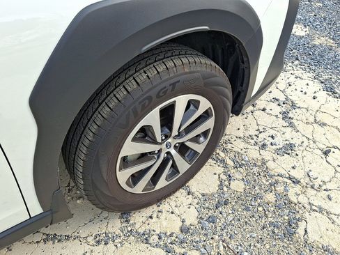 Certified 2025 Subaru Outback Premium w/ Popular Package #1A AWD/4WD image 9