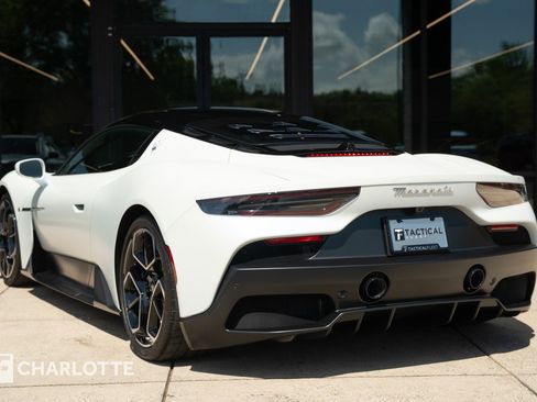 Used 2023 Maserati MC20 Coupe RWD image 13