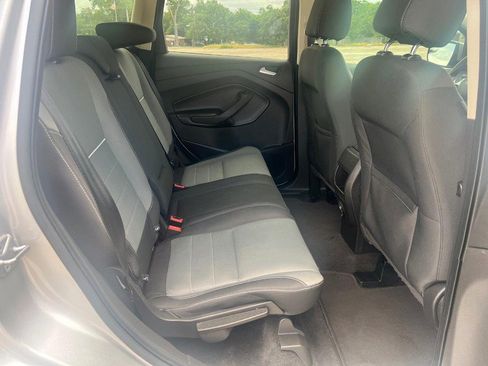 Used 2015 Ford Escape SE FWD image 11