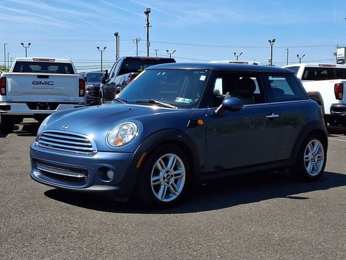 Used 2011 MINI Cooper Hardtop FWD image 3