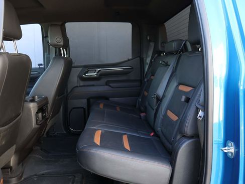 Used 2022 GMC Sierra 1500 AT4 w/ Sierra Safety Plus Package image 10