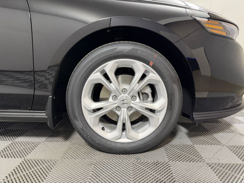 New 2026 Honda Accord LX image 9