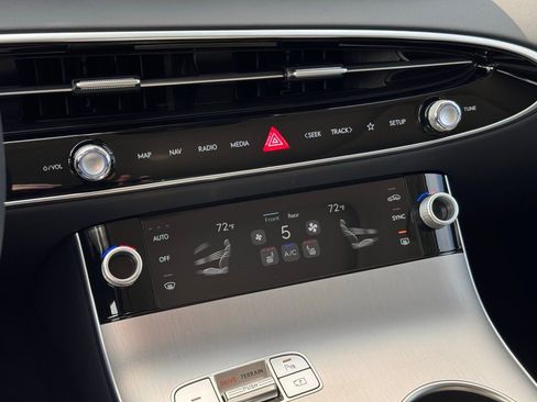 New 2026 Genesis GV70 2.5T Select AWD/4WD image 34