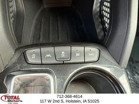 Used 2023 Chevrolet TrailBlazer RS AWD/4WD image 25