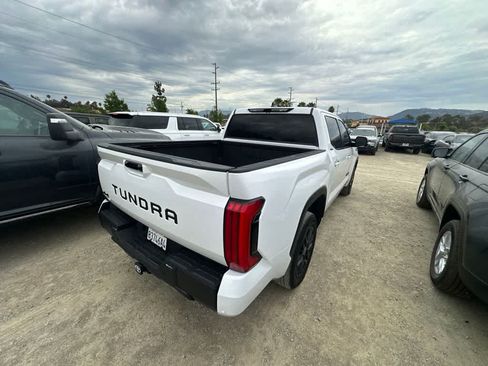 Used 2024 Toyota Tundra Limited AWD/4WD image 3