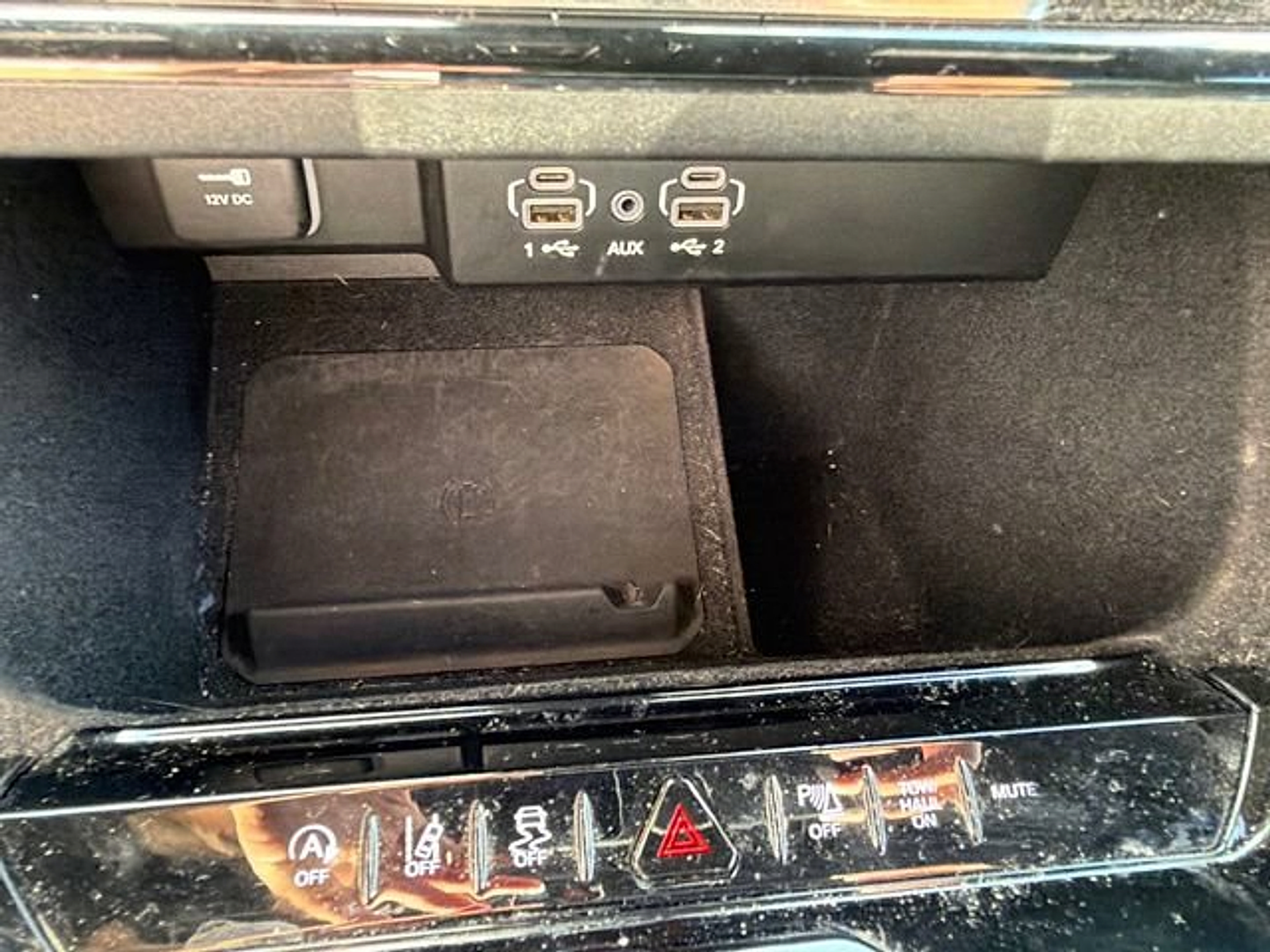Used 2023 Jeep Wagoneer Series II w/ Premium Group I AWD/4WD image 27