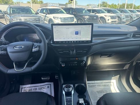 Used 2023 Ford Escape ST-Line w/ Tech Pack #1 AWD/4WD image 18