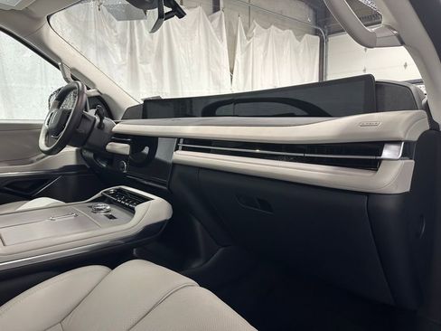 Used 2025 Lincoln Navigator L Reserve image 73