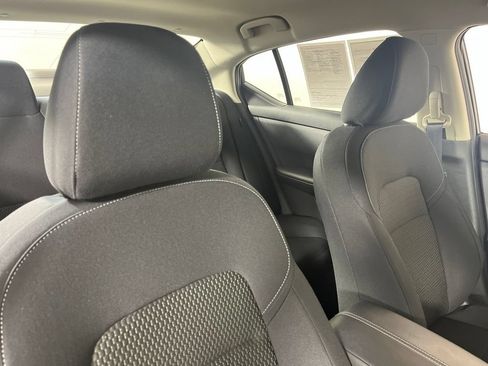 Used 2023 Nissan Sentra S FWD image 5