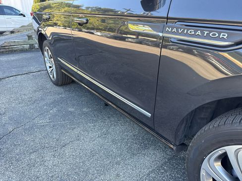 Used 2023 Lincoln Navigator Reserve image 33