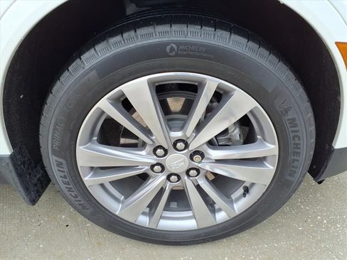 Used 2024 Cadillac XT5 Premium Luxury FWD image 7