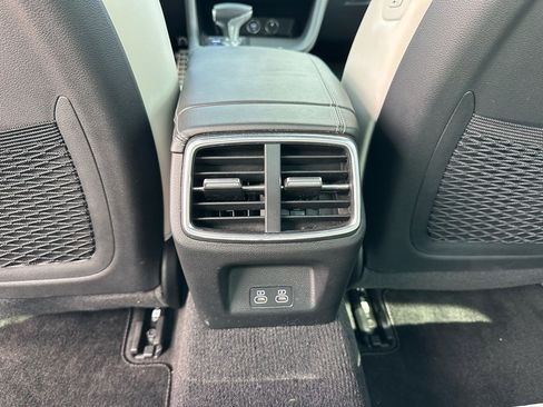 Used 2024 Genesis G70 3.3T Advanced w/ Sport Prestige Package image 25