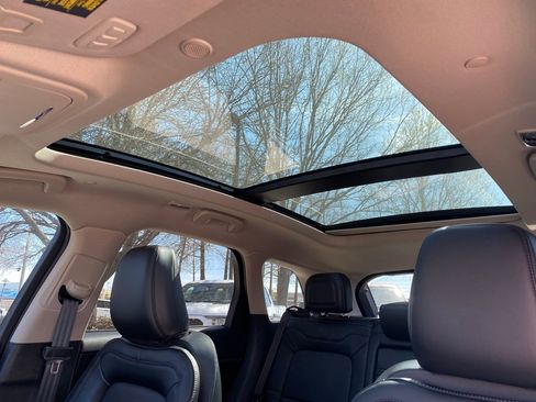 New 2026 Lincoln Corsair Reserve w/ Jet Appearance Package image 32