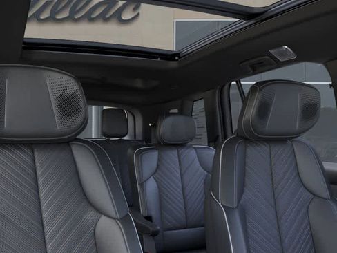 New 2026 Cadillac Vistiq Platinum image 24