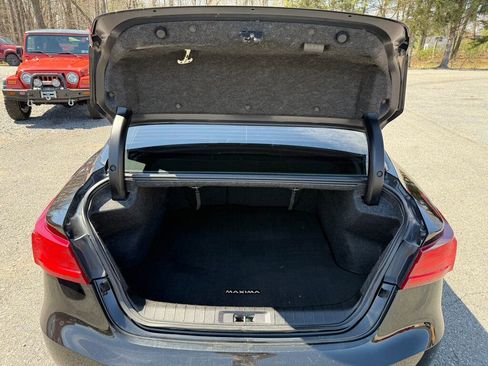 Used 2017 Nissan Maxima SR w/ Midnight Edition image 14