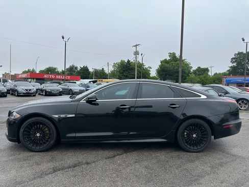 Used 2016 Jaguar XJ R-Sport RWD image 35