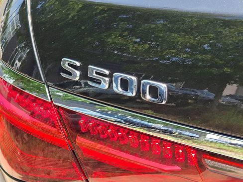 Used 2023 Mercedes-Benz S 500 4MATIC image 32