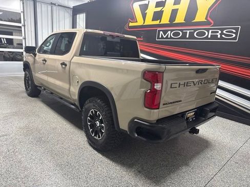 Used 2023 Chevrolet Silverado 1500 ZR2 w/ Technology Package AWD/4WD image 14