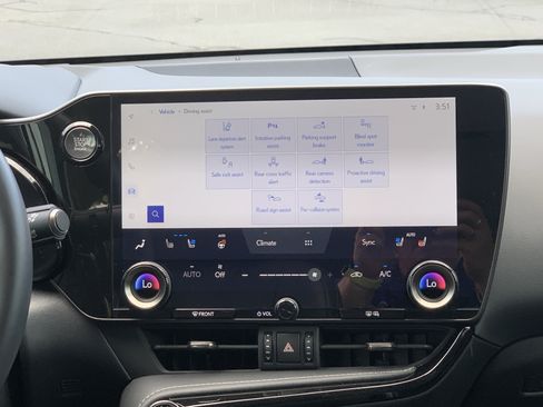 Used 2025 Lexus NX 250 FWD w/ Accessory Package (2T) image 29