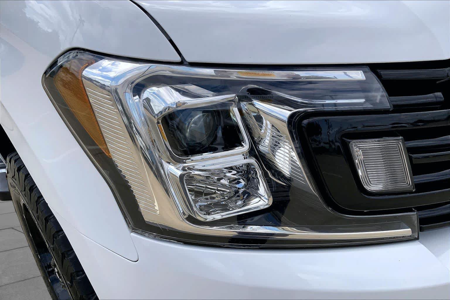 Used 2019 Ford Expedition XLT w/ Equipment Group 202A AWD/4WD image 28