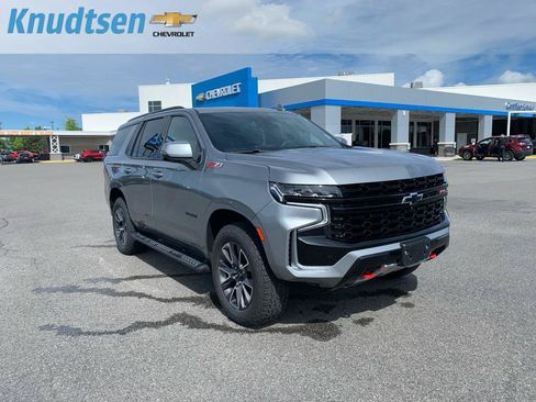 Used 2023 Chevrolet Tahoe Z71 w/ Luxury Package AWD/4WD image 1