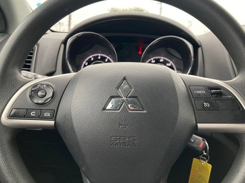 Used 2024 Mitsubishi Outlander Sport ES AWD/4WD image 18