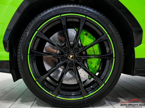 Used 2022 Lamborghini Urus AWD/4WD image 85
