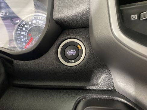 Used 2022 RAM 1500 Big Horn AWD/4WD image 26