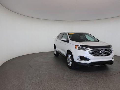 Used 2024 Ford Edge Titanium w/ Equipment Group 301A AWD/4WD image 4