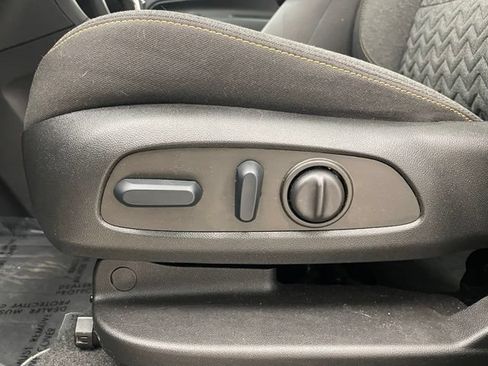 Certified 2022 Chevrolet Equinox LT AWD/4WD image 13