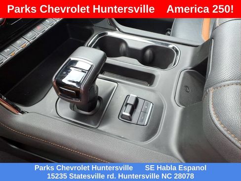 Certified 2022 GMC Sierra 1500 AT4 w/ AT4 Premium Package AWD/4WD image 9