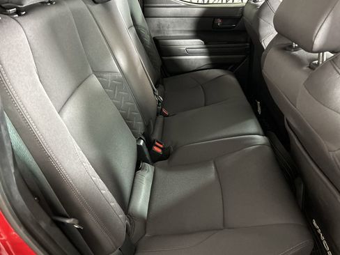 Used 2025 Toyota Tacoma SR5 AWD/4WD image 24