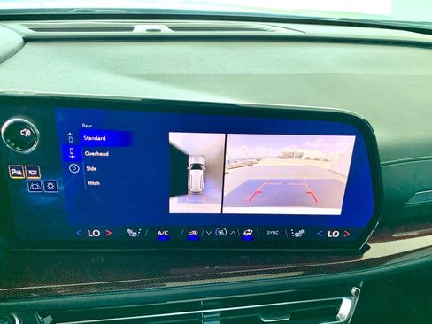 Used 2026 Chevrolet Traverse Z71 w/ Driver Confidence Package AWD/4WD image 41