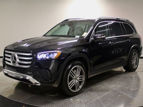 Certified 2025 Mercedes-Benz GLS 450 GLS 450 image 1