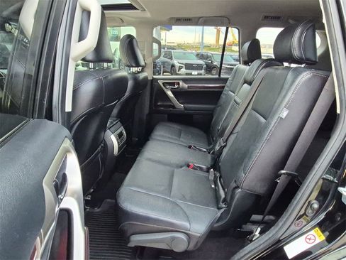 Used 2014 Lexus GX 460 image 23