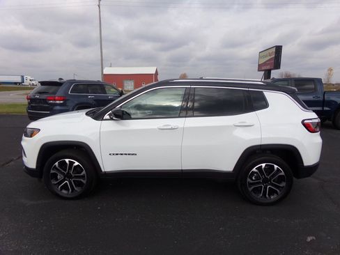 Used 2022 Jeep Compass Limited AWD/4WD image 2