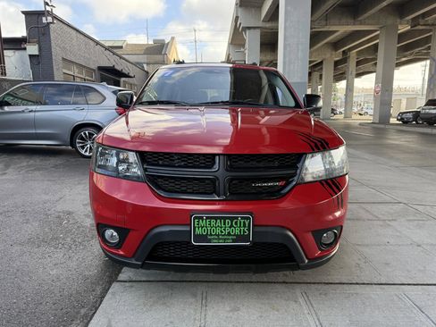 Used 2017 Dodge Journey SXT image 2