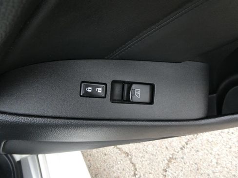 Used 2012 INFINITI G37 Sport w/ Premium Pkg image 30