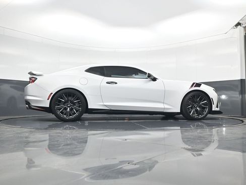 Used 2019 Chevrolet Camaro ZL1 image 29