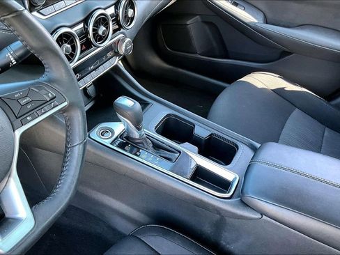 Used 2021 Nissan Sentra SV image 17