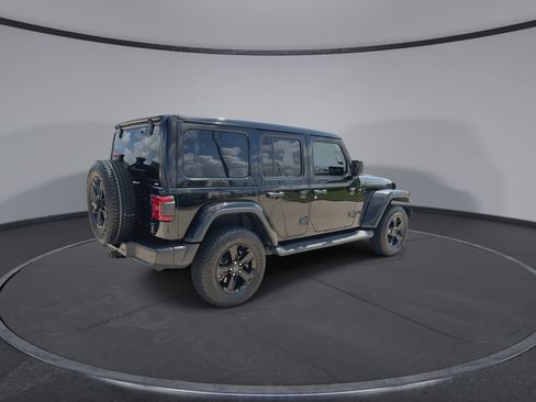 Used 2021 Jeep Wrangler Unlimited Sahara AWD/4WD image 8