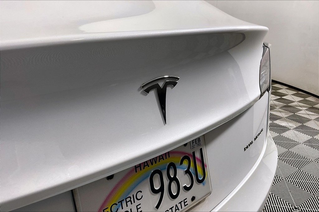 Used 2022 Tesla Model 3 Long Range AWD/4WD image 31